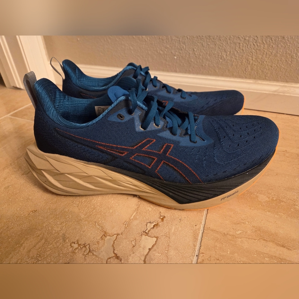 Asics Novablast 4 Men's Blue Running Shoes